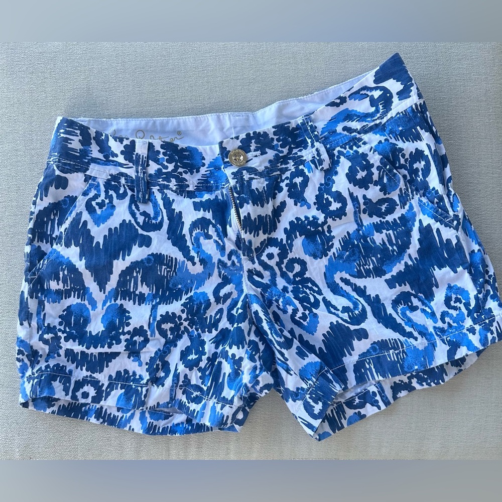 Lilly Pulitzer Blue and White Patterned Shorts